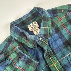 LL Bean Mens SZ L REG Green Plaid Long Sleeve Button Down Flannel Shirt Casual